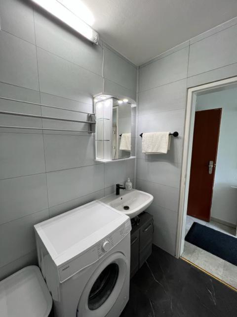 Ruhiges Und Klimatisiertes Apartment Stuttgart Zewnętrze zdjęcie